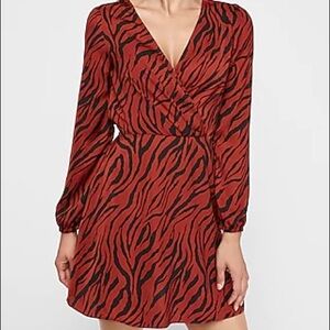 NWT EXPRESS silky satin tiger print long sleeve wrap mini dress Size small